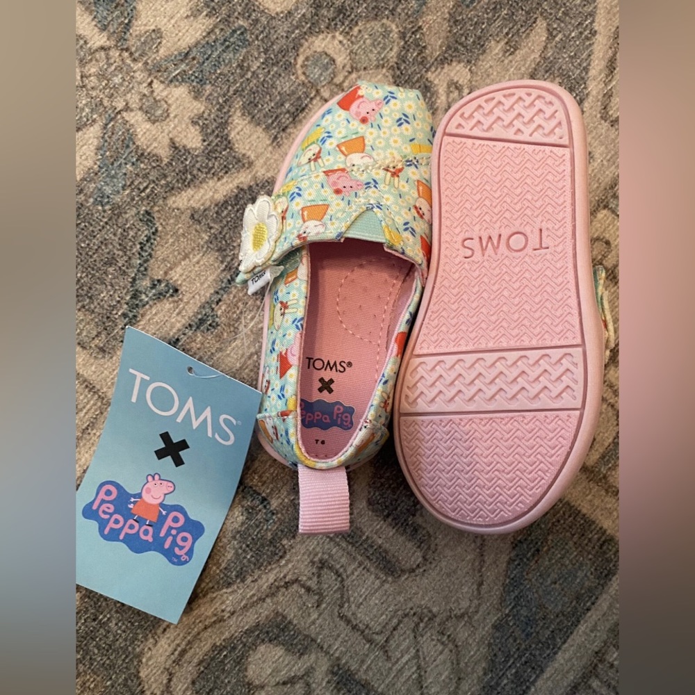 NWT Peppa Pig Toms
